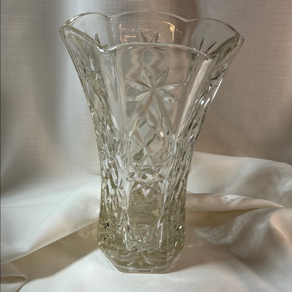 Vintage Anchor Hocking Glass - Picture 2 of 5